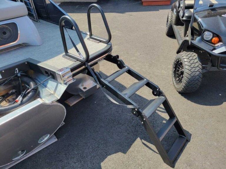 2025 Bennington 25RXSBWA - ESP - Arch - Windshield - Owner Demo US-ETWR6587F425 [photo 15]